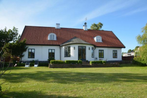 Отель Degebergagården B&B  Дегеберга